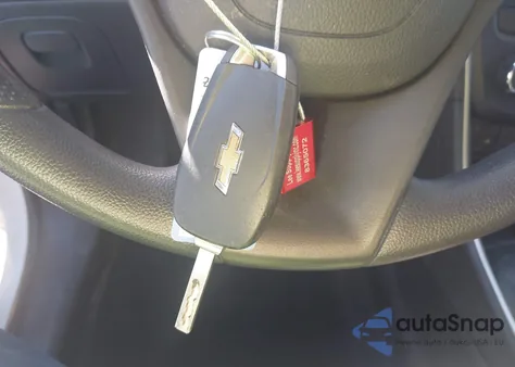 2021 Chevrolet Trax Fwd Ls из США, поврежденный, VIN KL7CJKSB7MB344033